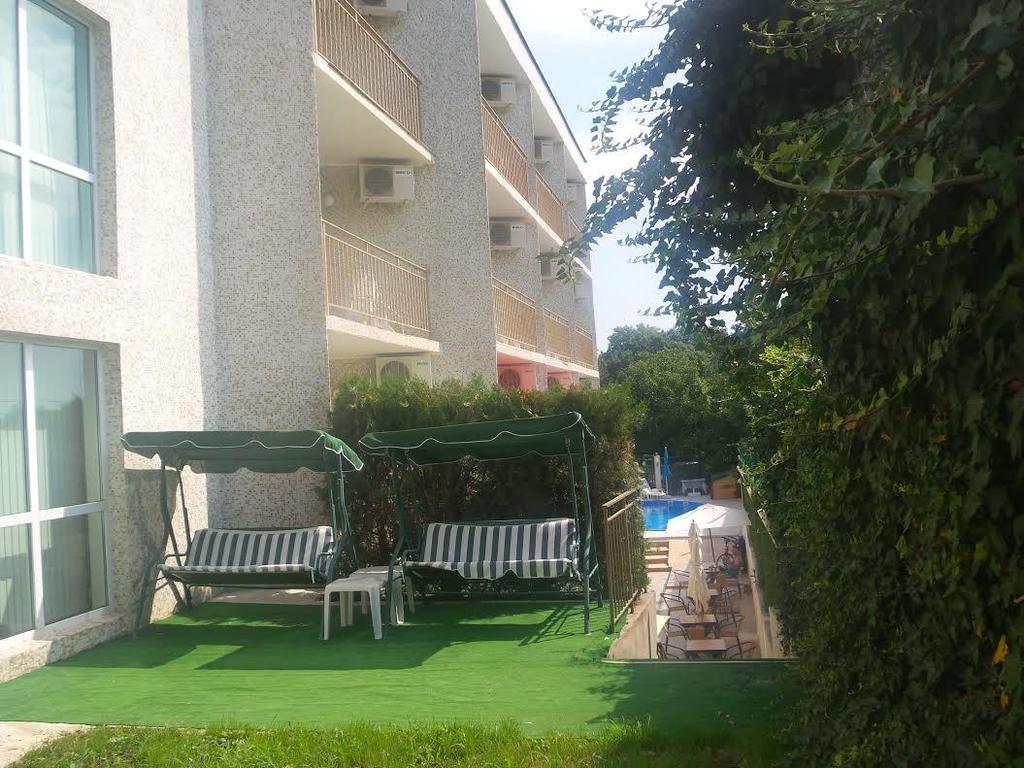 Hotel Paradise Golden Sands Exterior photo